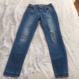 Levi High Rise Skinny Jeans
